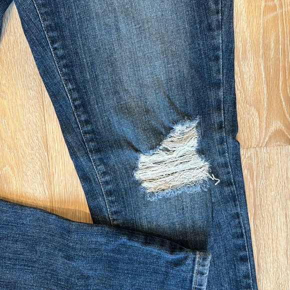 YOGA Jeans - Picture 3 of 5